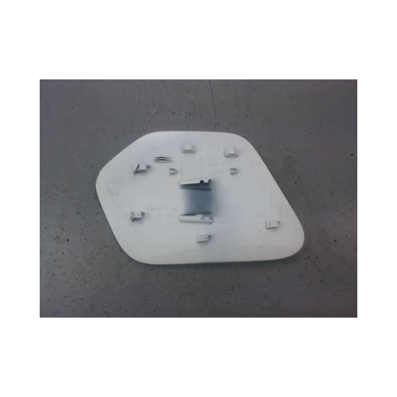 VOLET DE TRAPPE CHARGEMENT ELECTRIQUE PEUGEOT 208 2012-...