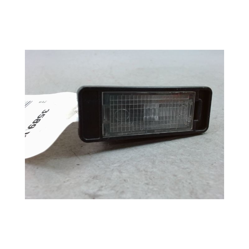 ECLAIREUR PLAQUE DE POLICE DROIT RENAULT TWINGO III 2014-...