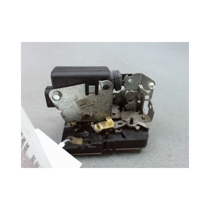 SYSTEME CONDAMNATION ARRIERE GAUCHE DACIA SANDERO I 2008-2012
