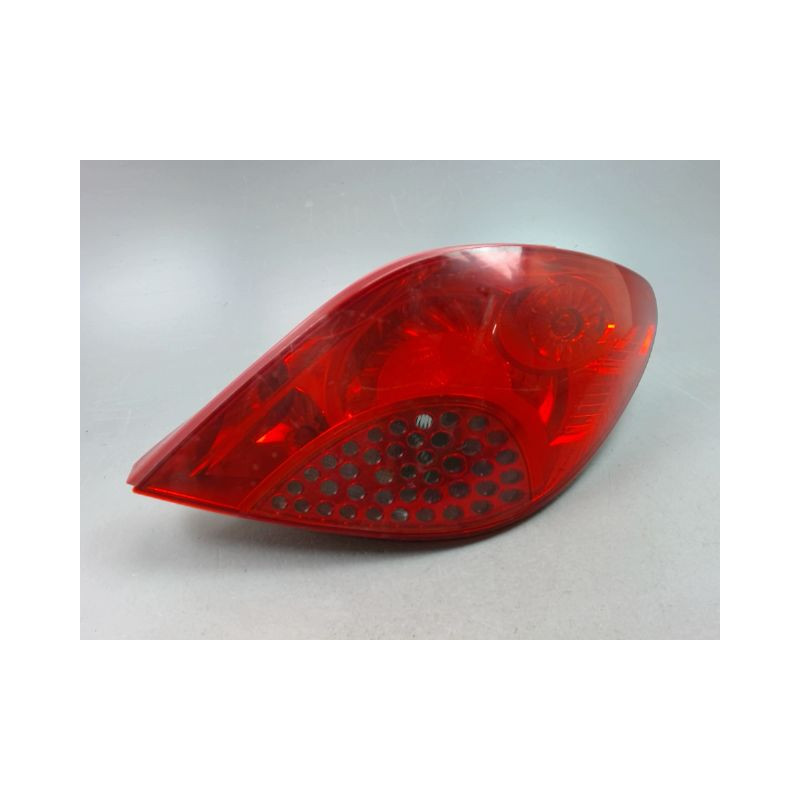 FEU ARRIERE DROIT PEUGEOT 207 2006-2013
