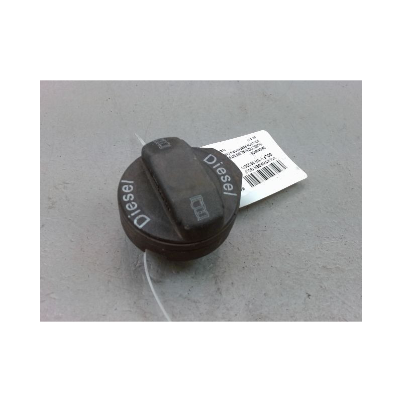 BOUCHON RESERVOIR A CARBURANT VOLKSWAGEN GOLF V SW 2007-