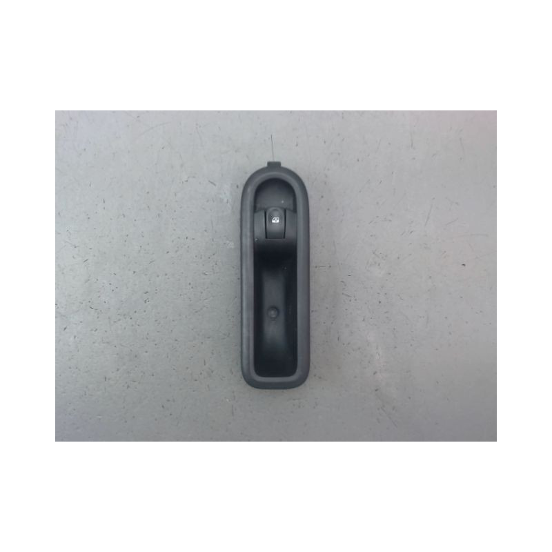 COMMANDE LEVE-GLACE PORTE AVD RENAULT CLIO III Phase 2 2009-2014