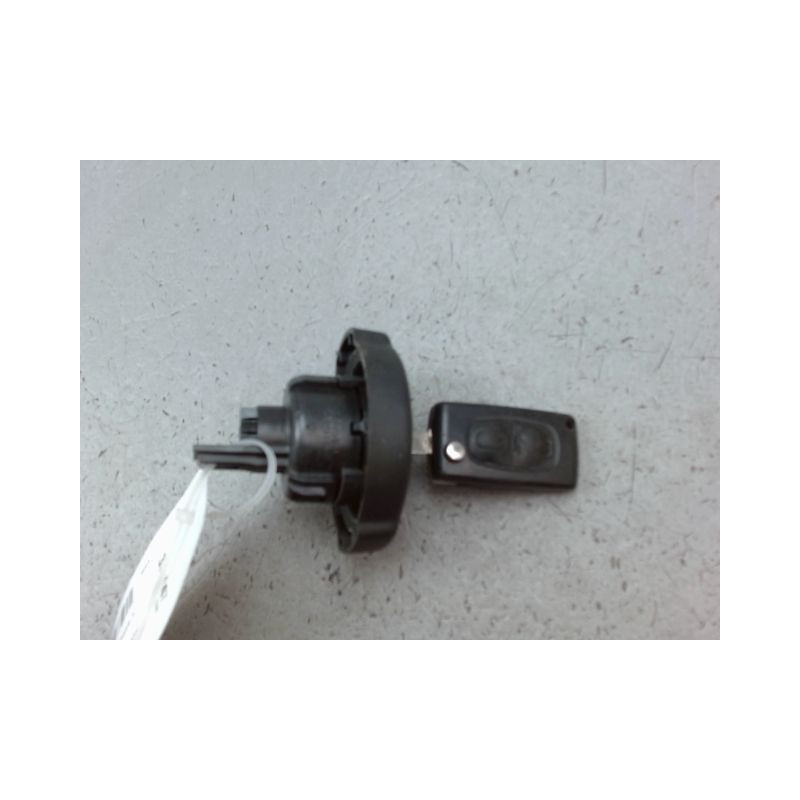 BOUCHON RESERVOIR A CARBURANT PEUGEOT 3008 BREAK I Phase 1 2009-2013