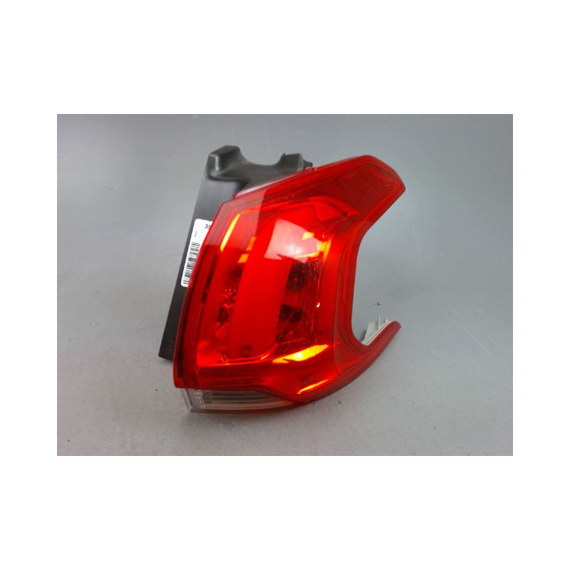 FEU ARRIERE DROIT PEUGEOT 2008 Phase 1 2013-...