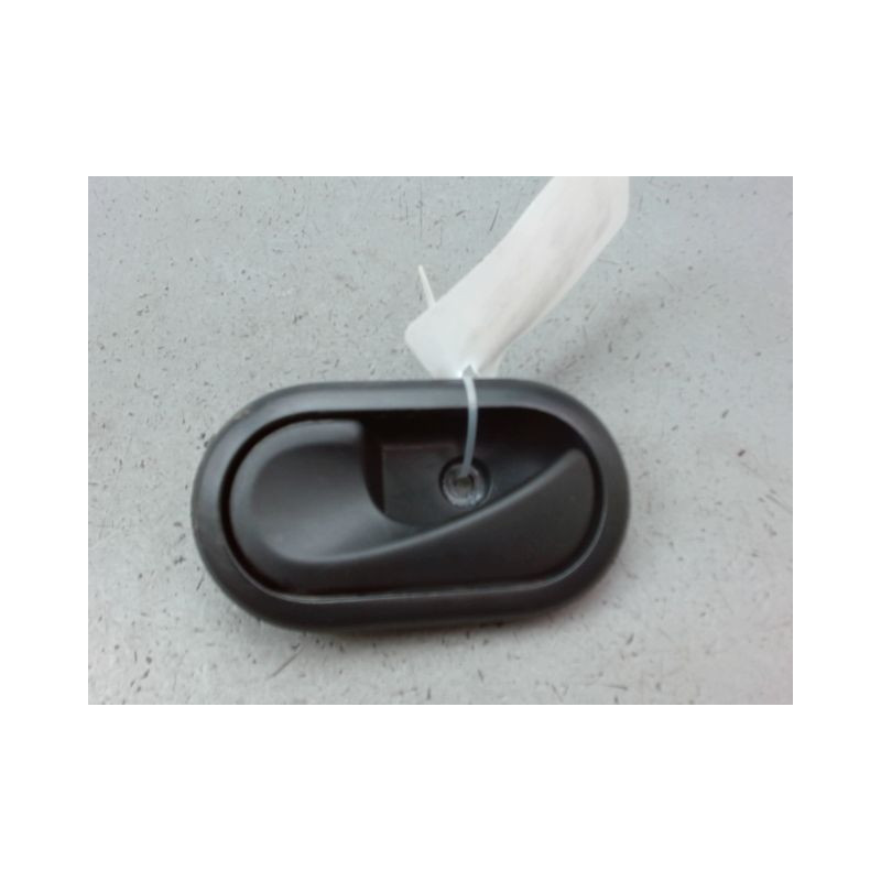 POIGNEE INTERIEURE PORTE AVANT GAUCHE DACIA SANDERO I 2008-2012