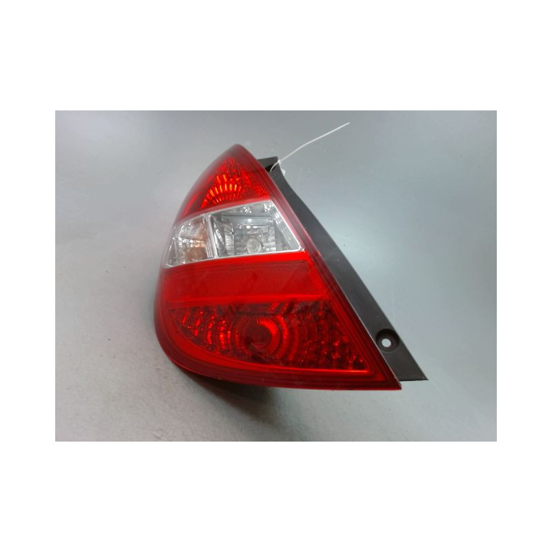 FEU ARRIERE GAUCHE  HYUNDAI I20
