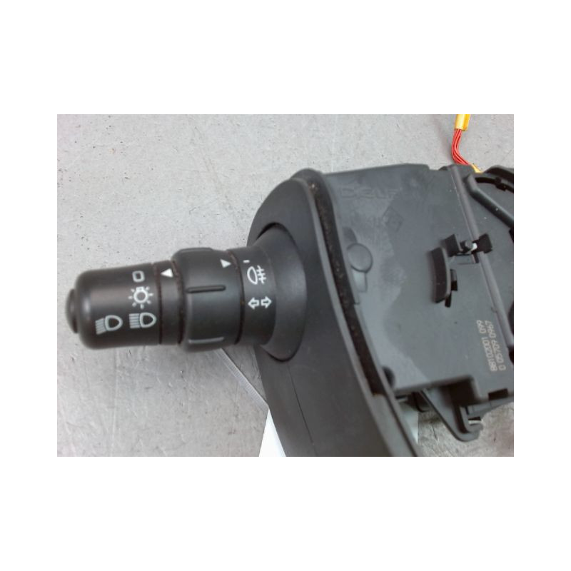 COMMANDE ECLAIRAGE RENAULT CLIO ESTATE III Phase 2 2009-2012