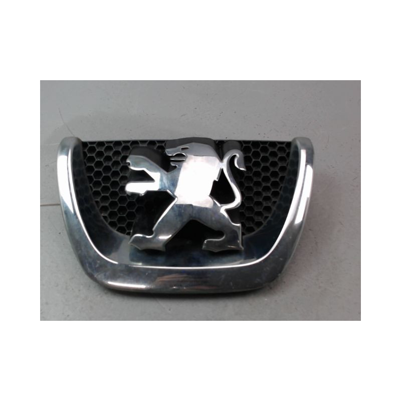 SIGLE CALANDRE PEUGEOT 206 + 2009-2013