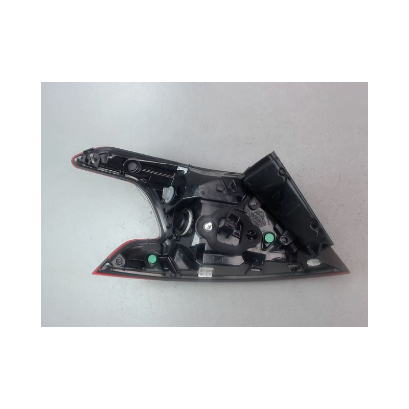 FEU ARRIERE DROIT PEUGEOT 308 2011-
