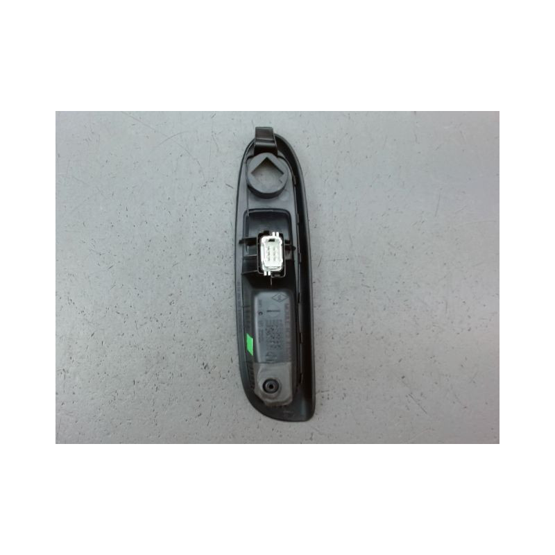 COMMANDE LEVE-GLACE PORTE AVD RENAULT CLIO II Phase 2 2001-2006