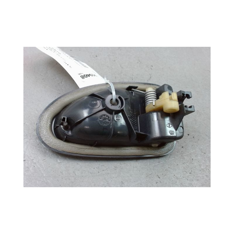 POIGNEE INTERIEURE PORTE AVANT GAUCHE RENAULT CLIO II Phase 2 2001-2006