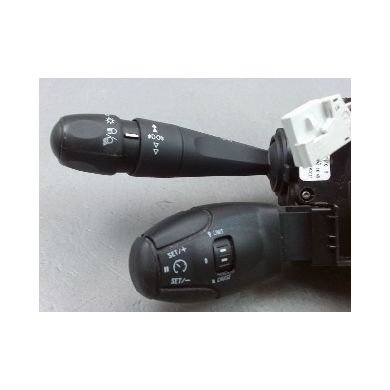 BLOC COMMODOS PEUGEOT 208 2012-...
