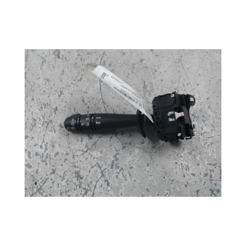 COMMANDE CLIGNOTANT RENAULT TWINGO 2 2010-