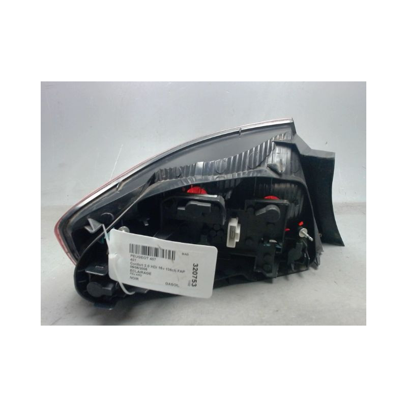 FEU ARRIERE DROIT PEUGEOT 407