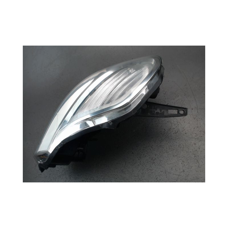 PHARE DROIT RENAULT MODUS