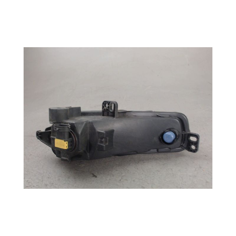 PHARE ANTIBROUILLARD AVANT DROIT FORD FOCUS