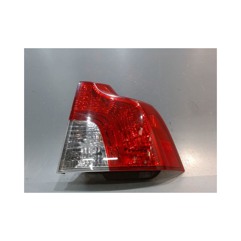 FEU ARRIERE DROIT VOLVO S40