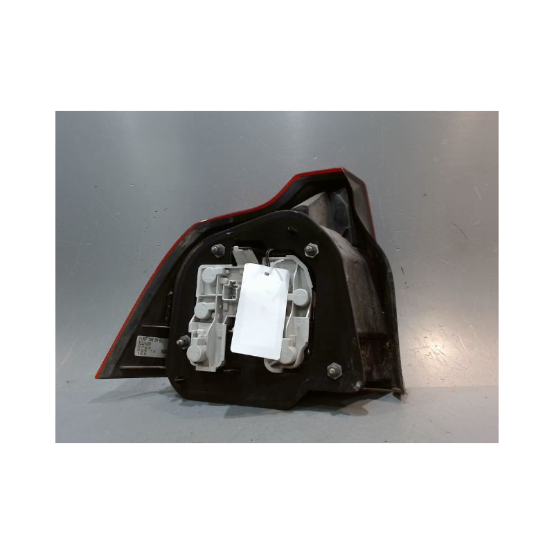 FEU ARRIERE DROIT VOLVO S40