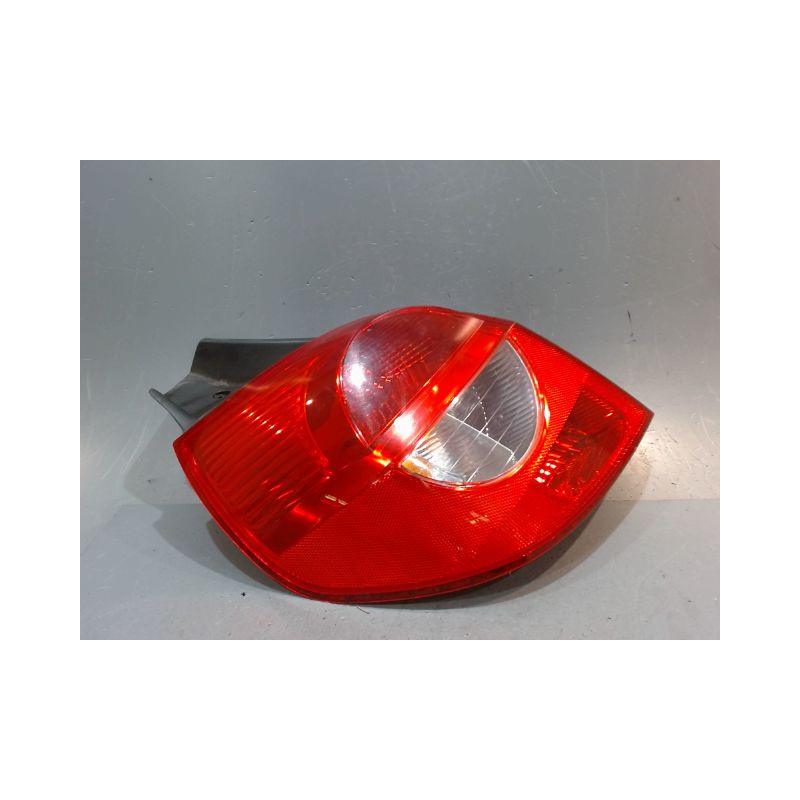 FEU ARRIERE GAUCHE  RENAULT CLIO III