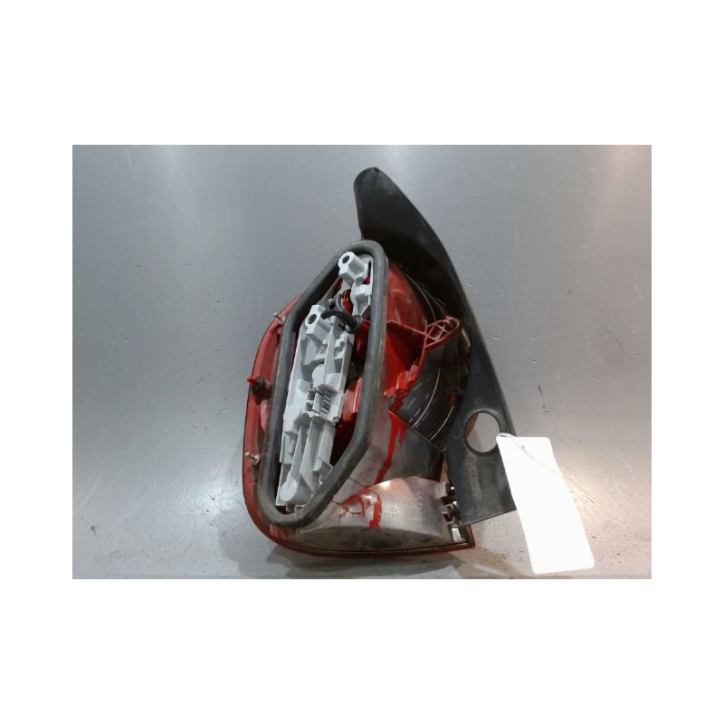 FEU ARRIERE DROIT RENAULT MODUS
