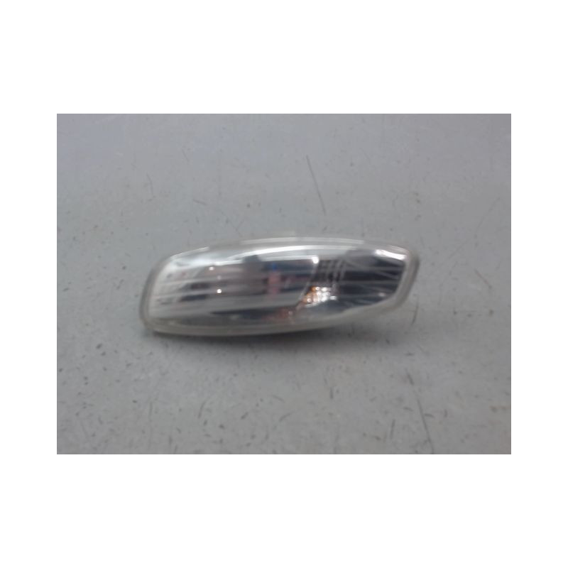 REPETITEUR RETROVISEUR GAUCHE PEUGEOT 207 2006-2013