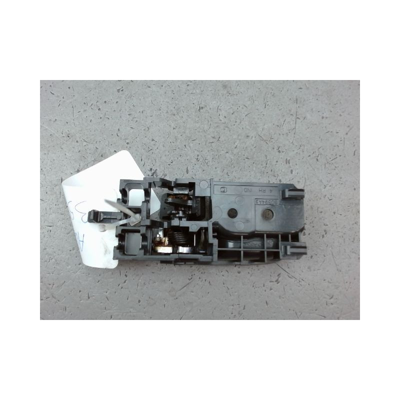 POIGNEE INTERIEURE PORTE AVANT DROIT TOYOTA COROLLA X Phase 2 2004-2007