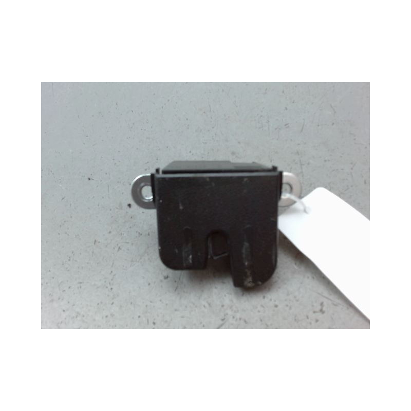 SERRURE HAYON  VOLKSWAGEN GOLF V 2003-2008