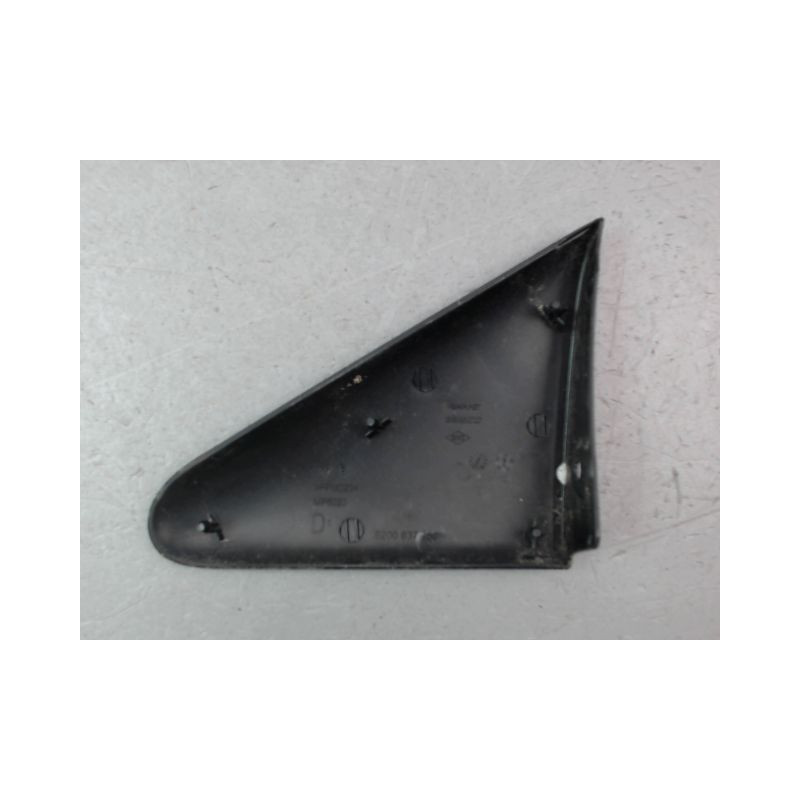 ELARGISSEUR AILE AVANT DROIT RENAULT TWINGO II Phase 1 2007-2011