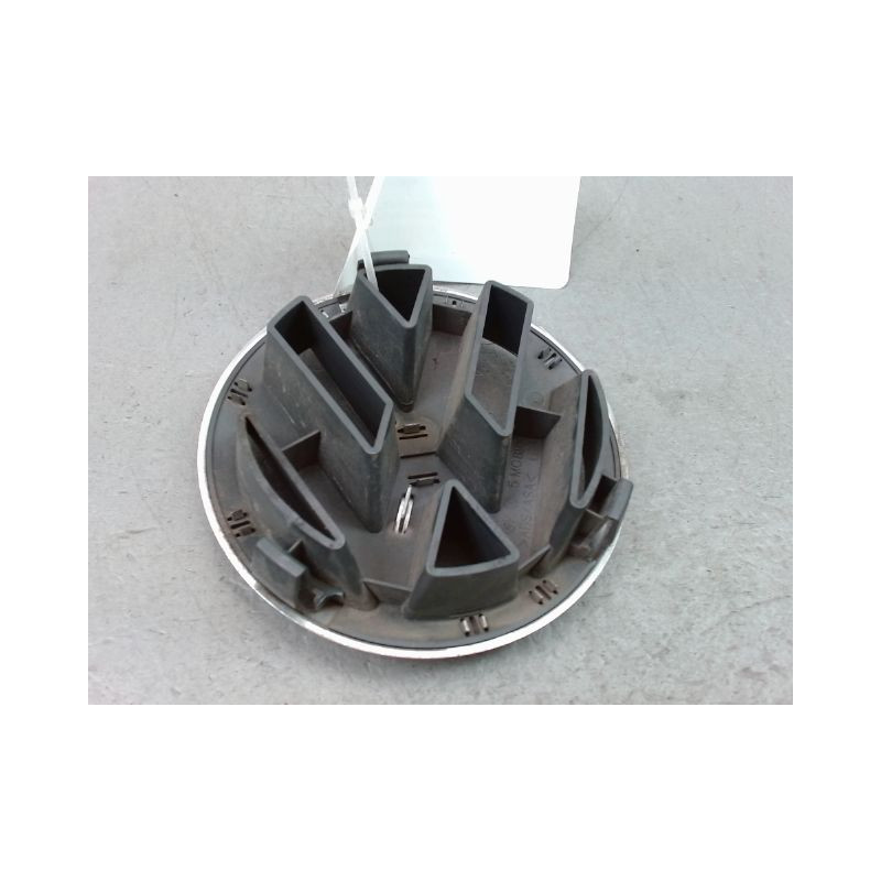 SIGLE CALANDRE VOLKSWAGEN TOURAN MONOSP. I Phase 2 (1T) 2006-2010