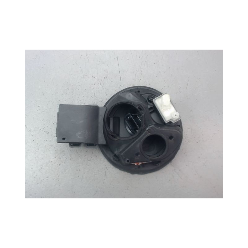 VOLET DE TRAPPE CARBURANT RENAULT CLIO