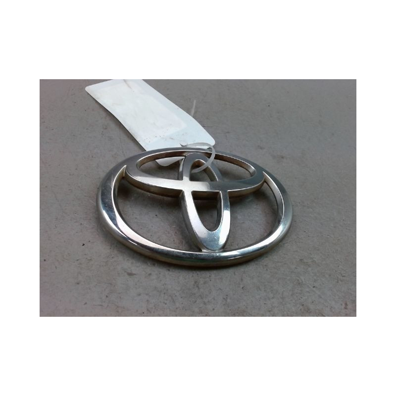 SIGLE CALANDRE TOYOTA RAV4 BREAK II PHASE 2 2003-2005