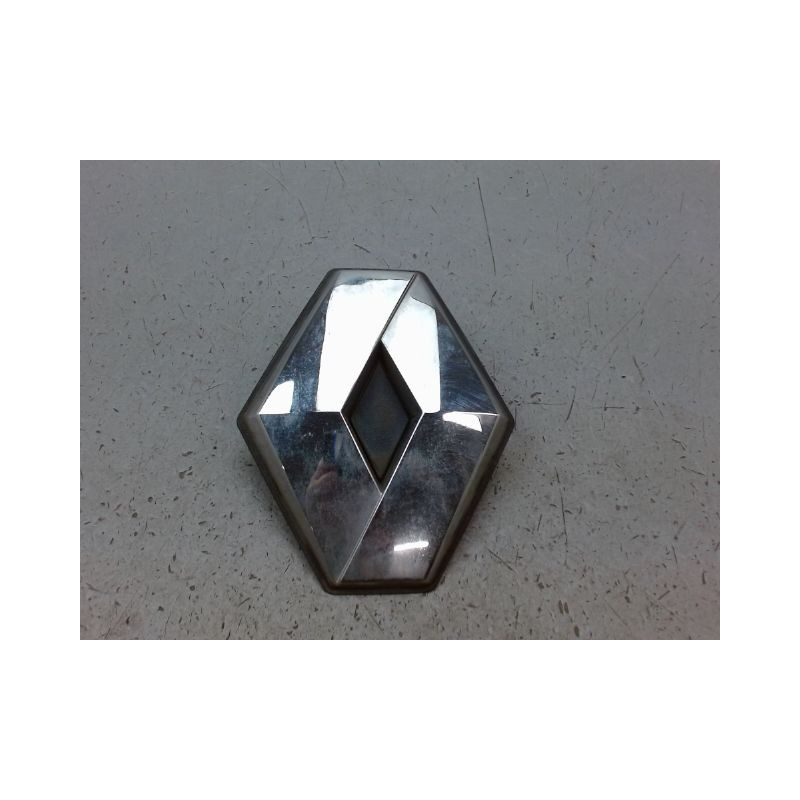 SIGLE CALANDRE RENAULT CLIO III Phase 2 2009-2014