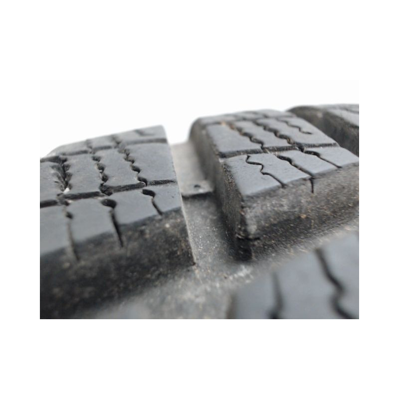 Pneu GOOD YEAR ULTRA GRIP PERFORMANCE 215 45 17 91 V