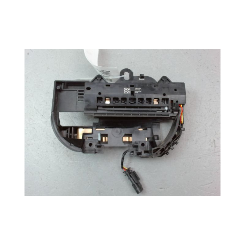 POIGNEE EXTERIEURE PORTE AVANT DROIT FIAT 500 2007-