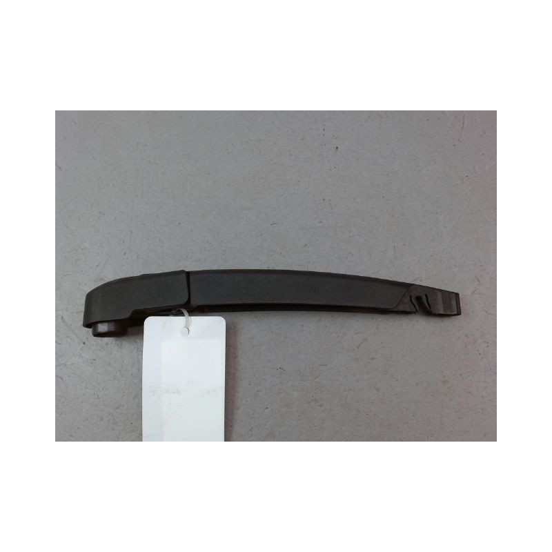 BRAS ESSUIE-GLACE ARRIERE FIAT 500 2007-