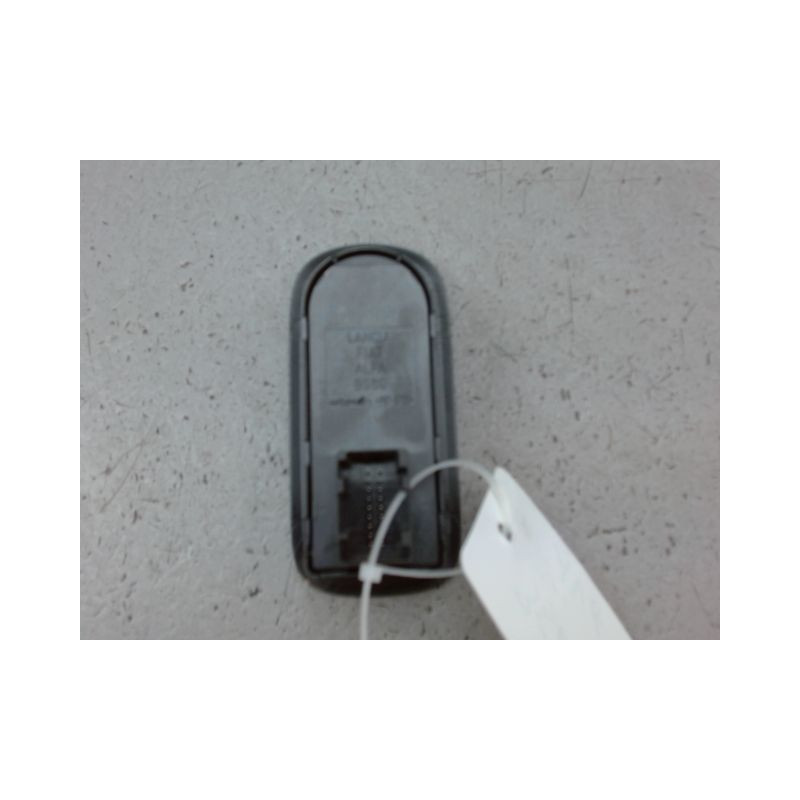 COMMANDE LEVE-GLACE PORTE AVG FIAT 500 2007-