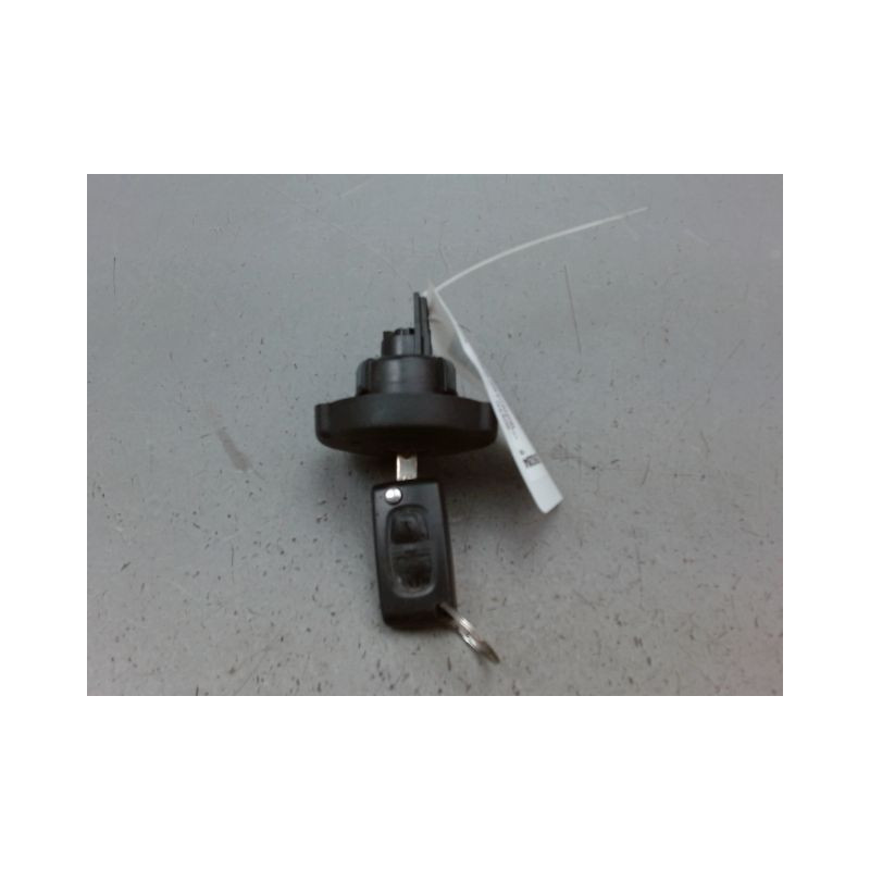 BOUCHON RESERVOIR A CARBURANT PEUGEOT 3008 BREAK I Phase 1 2009-2013
