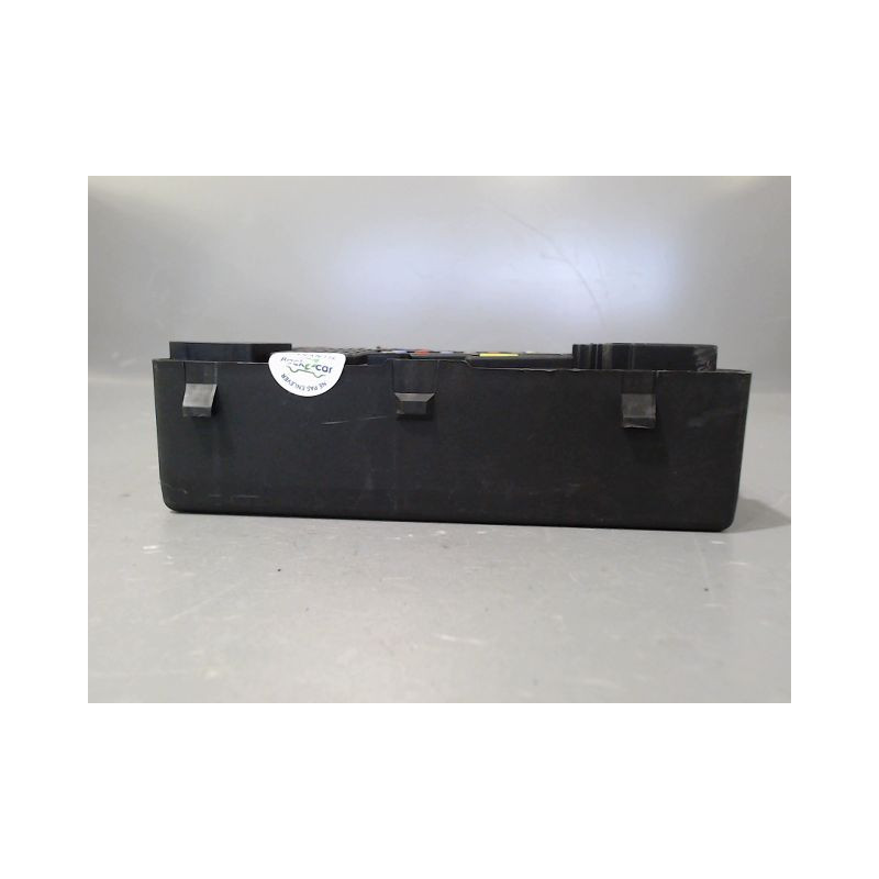 BOITE A FUSIBLES RENAULT MEGANE