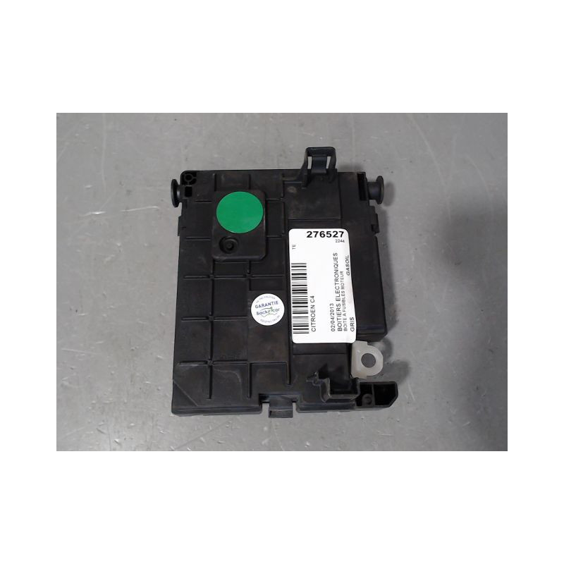 BOITE A FUSIBLES CITROEN C4