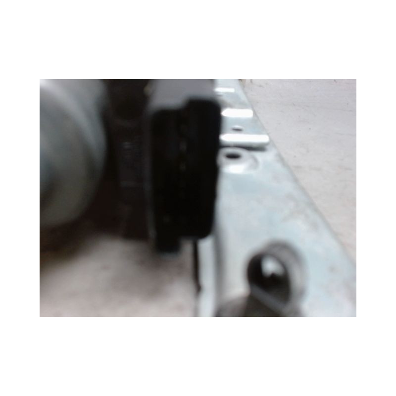 MECANISME+MOTEUR LEVE-GLACE AVANT GAUCHE RENAULT CLIO III 2005-