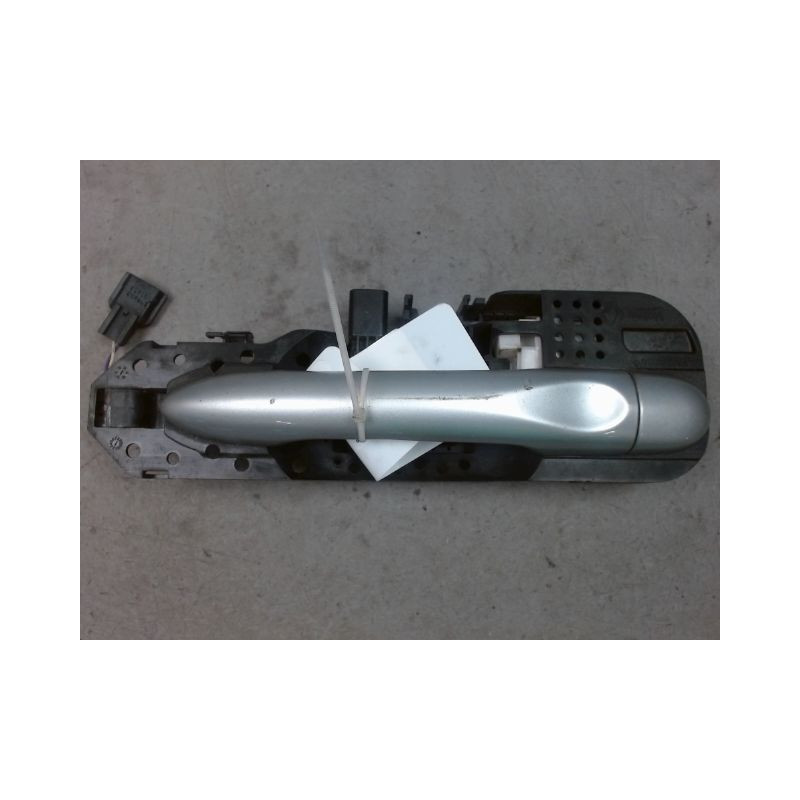 POIGNEE EXTERIEURE PORTE AVANT DROIT RENAULT SCENIC