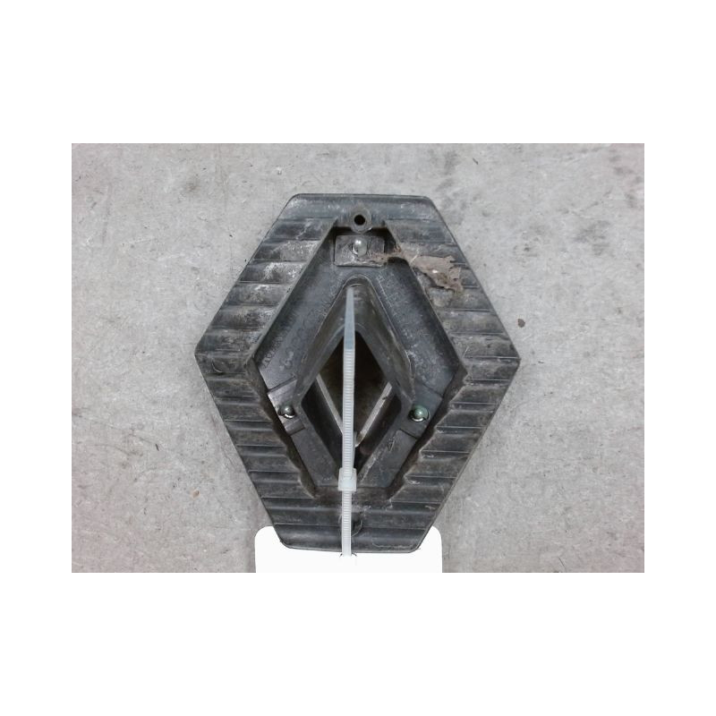 SIGLE CALANDRE RENAULT CLIO II PH.2 01-06