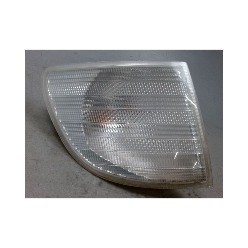 CLIGNOTANT DROIT MERCEDES VITO COMBI 96-03