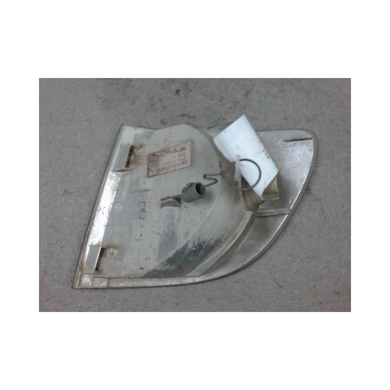 CLIGNOTANT DROIT MERCEDES VITO COMBI 96-03