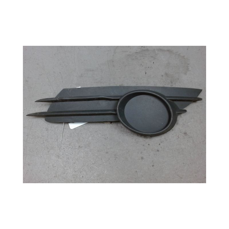 GRILLE VENTILATION PARE-CHOC AVG OPEL CORSA 93-97