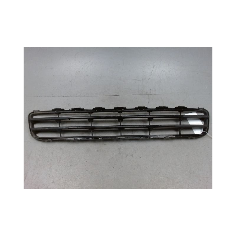 GRILLE PARE-CHOC AVANT SUZUKI SWIFT -03/05