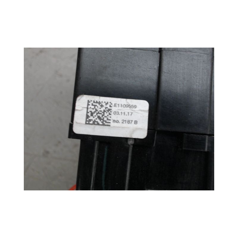 COMMANDE CLIGNOTANT RENAULT TWINGO