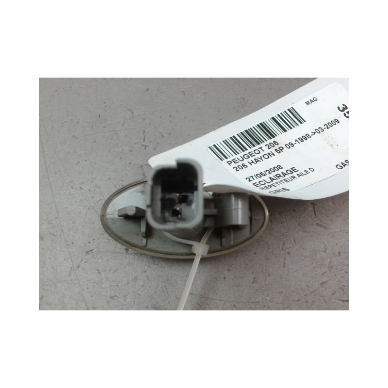 REPETITEUR AILE DROIT PEUGEOT 206