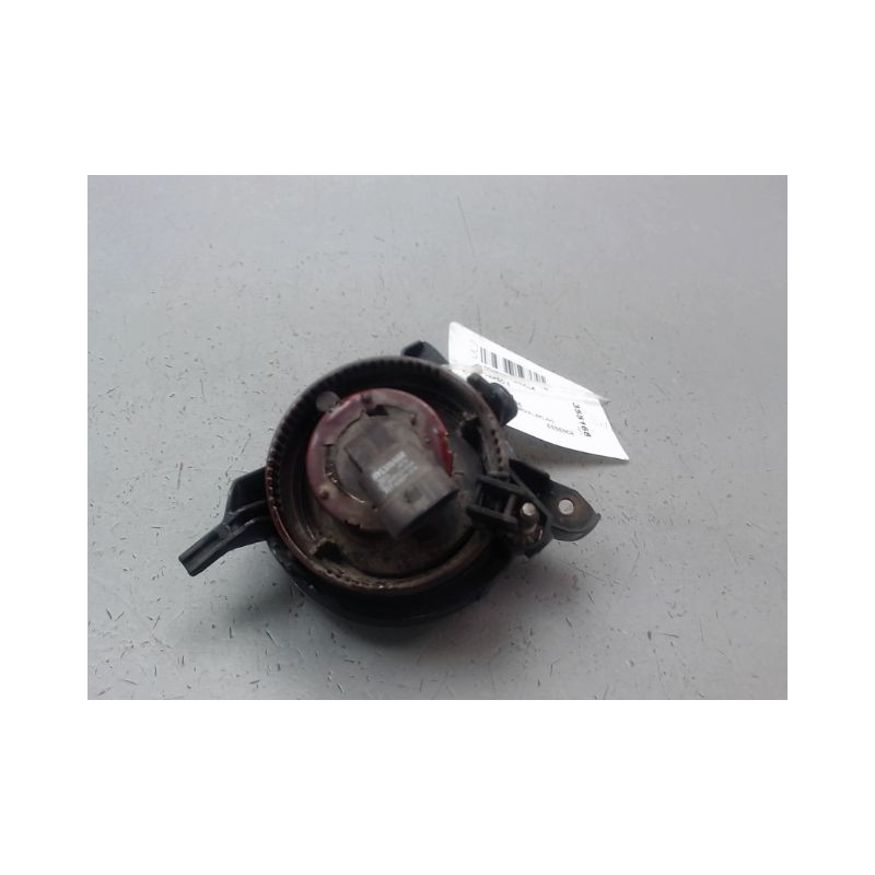 PHARE ANTIBROUILLARD AVANT GAUCHE TOYOTA COROLLA