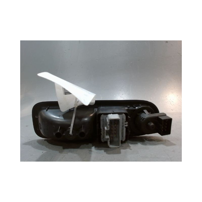 COMMANDE LEVE-GLACE PORTE AVG RENAULT TWINGO